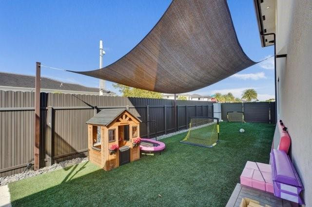 Century Gdns/Curby - Residential