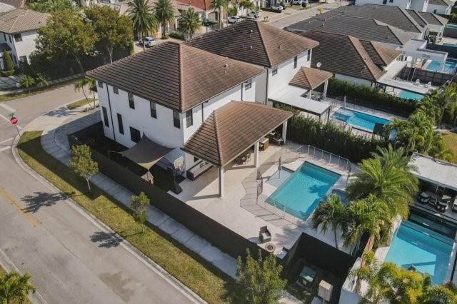 Century Gdns/Curby - Residential