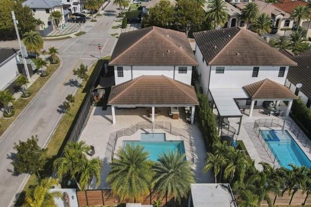 Century Gdns/Curby - Residential