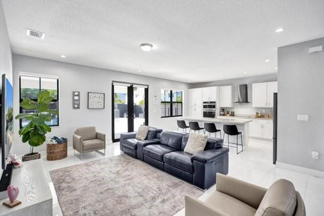 Century Gdns/Curby - Residential