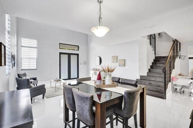 Century Gdns/Curby - Residential