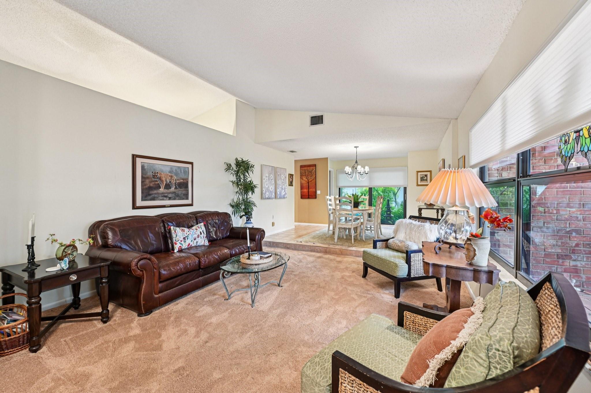 10875 NW 17th Mnr