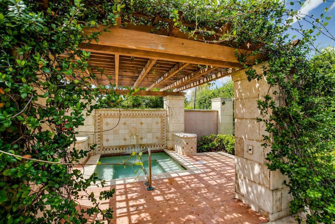 ST ANDREWS AT POLO CLUB CONDO - Residential Lease