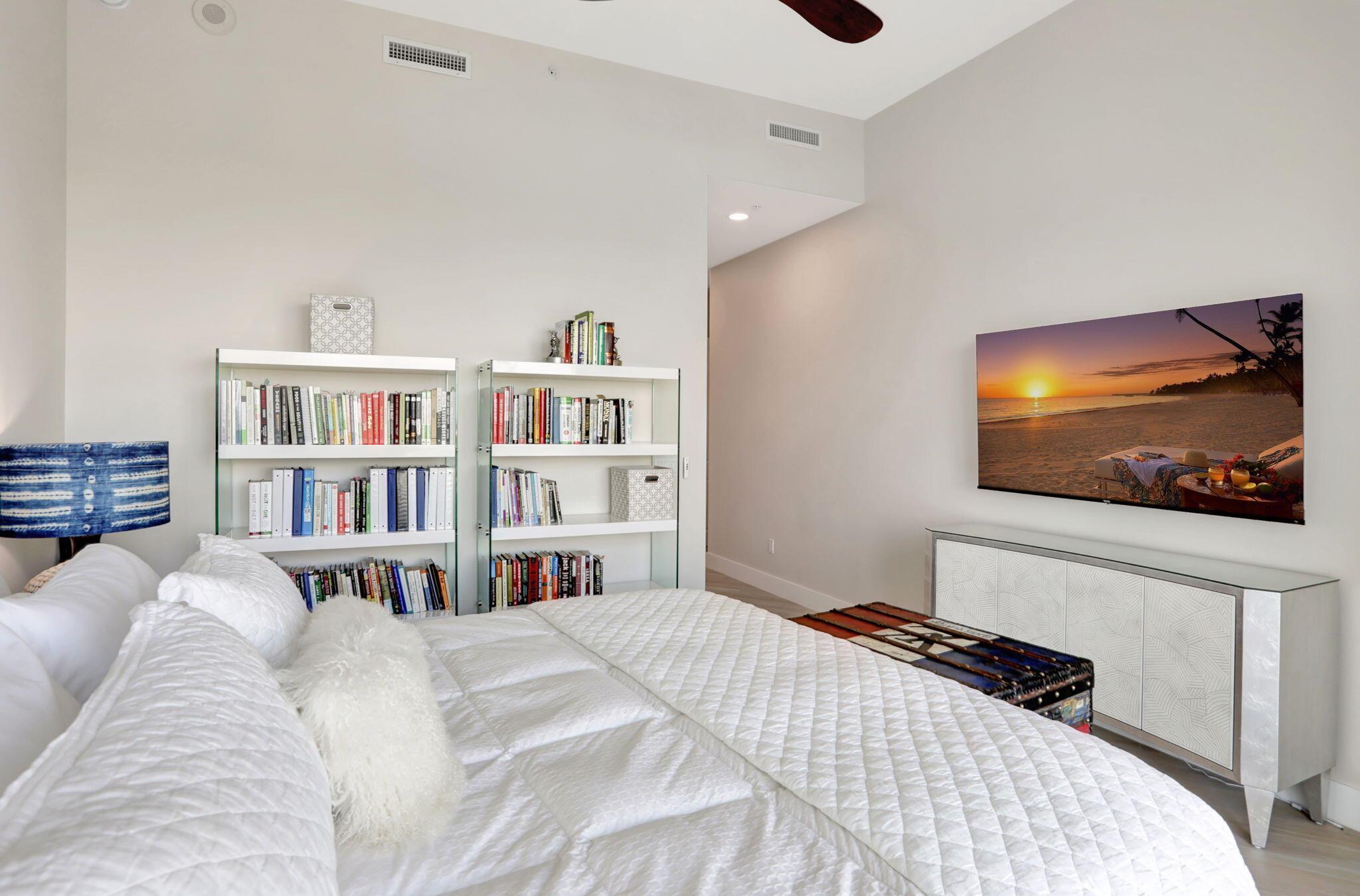 PLAZA AT OCEANSIDE - Residential