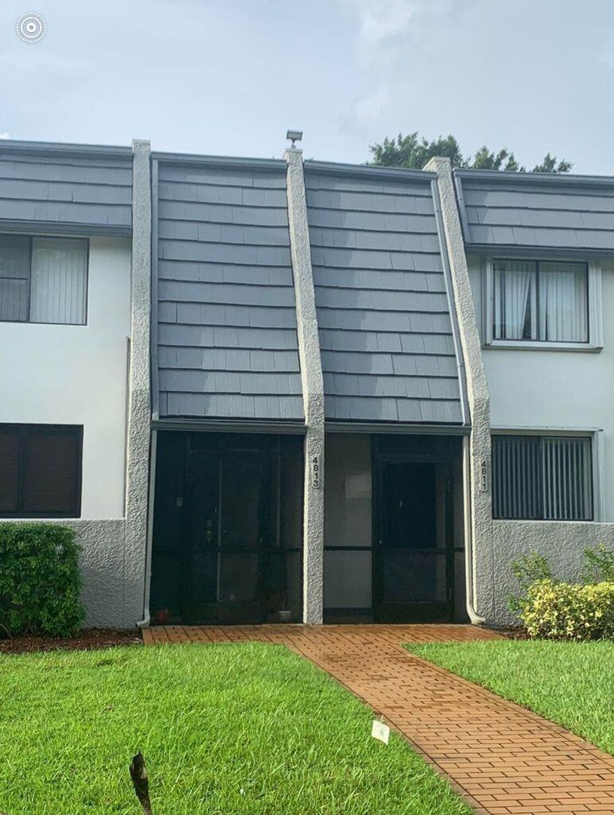 Stunning townhouse in a 55+ gated-community located near Fountains Country Club. This beautifully updated 2 bedroom one and a half baths with a large kitchen, ceiling fans, and lots of natural light. There are stainless steel appliances, granite counters and it is conveniently located near the gate for easy access. Water, cable, internet, INCLUDED! Pay only electricity! Amazing view from family room!