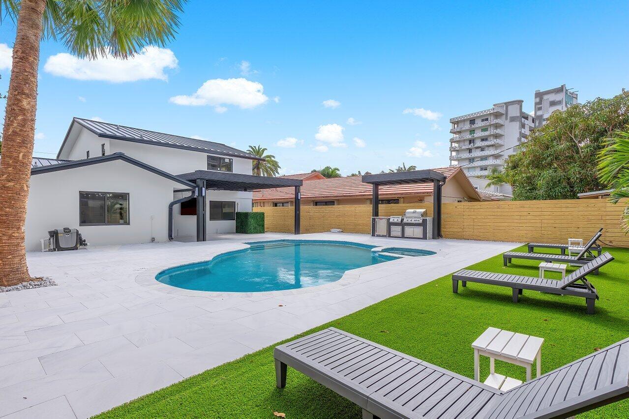 LAUDERDALE BEACH - Residential