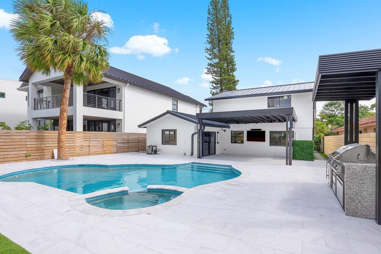 LAUDERDALE BEACH - Residential