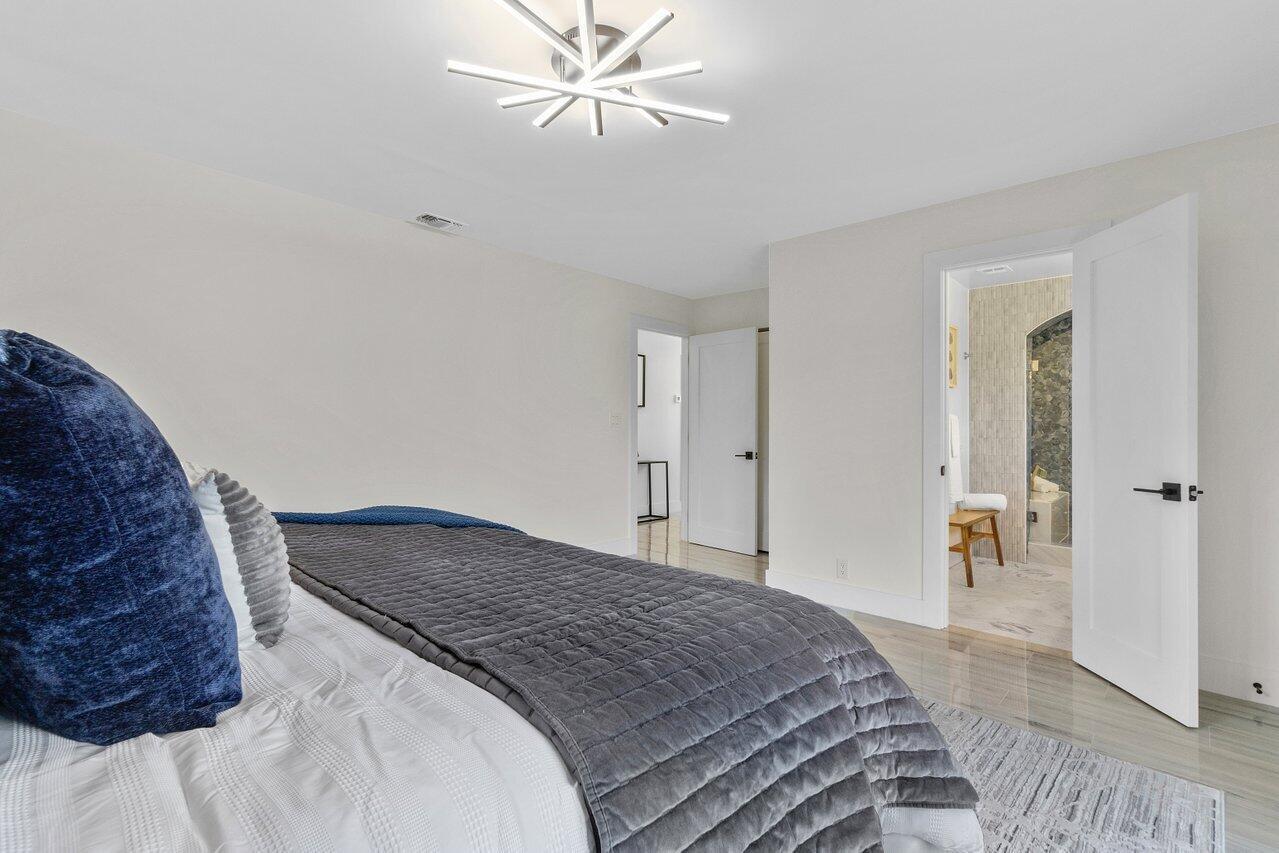 LAUDERDALE BEACH - Residential