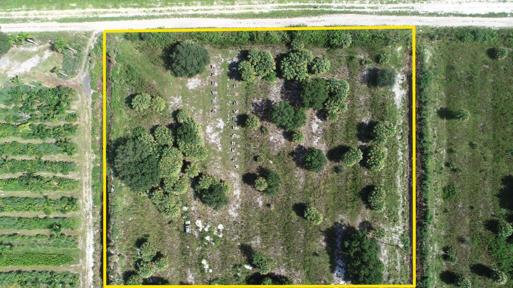 Lot--1890 Louise Street
