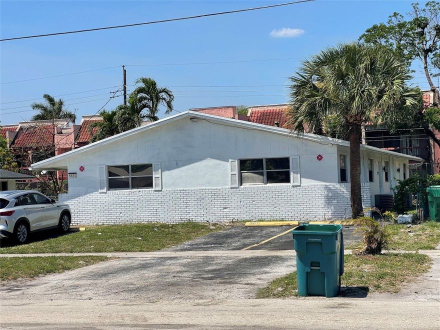 Nicely remodeled fully rented triplex with upside potential.  $4,920 rent monthly,100% occupied. New A/C's, kitchens, bathrooms and flooring.  Easy access to Turnpike, i95 and I75.  High demand rental area.