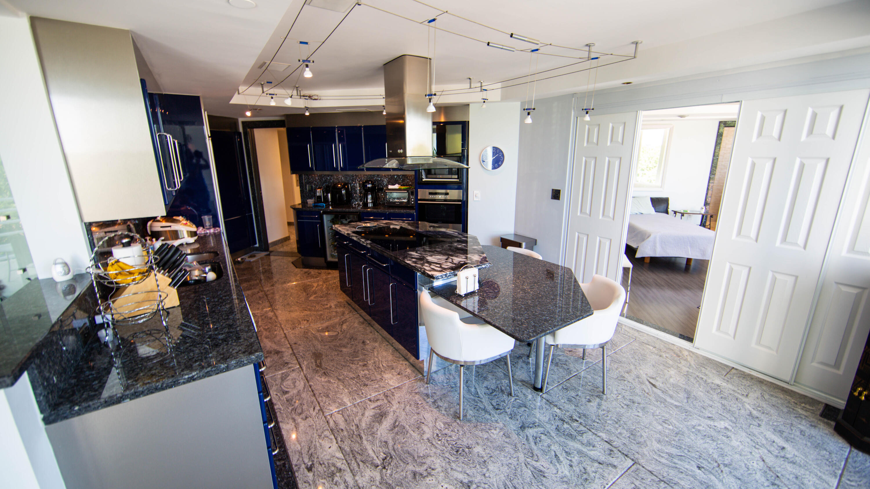 PRESIDENTIAL PLACE CONDO - Residential