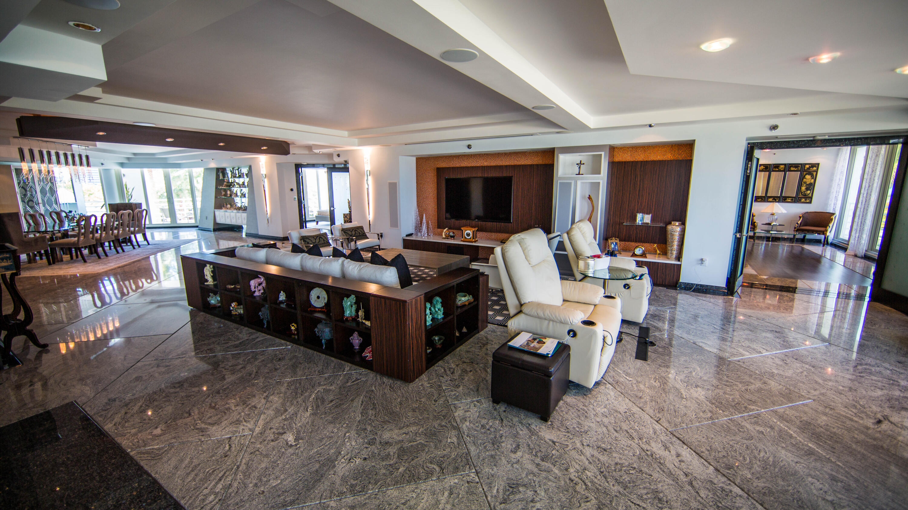 PRESIDENTIAL PLACE CONDO - Residential