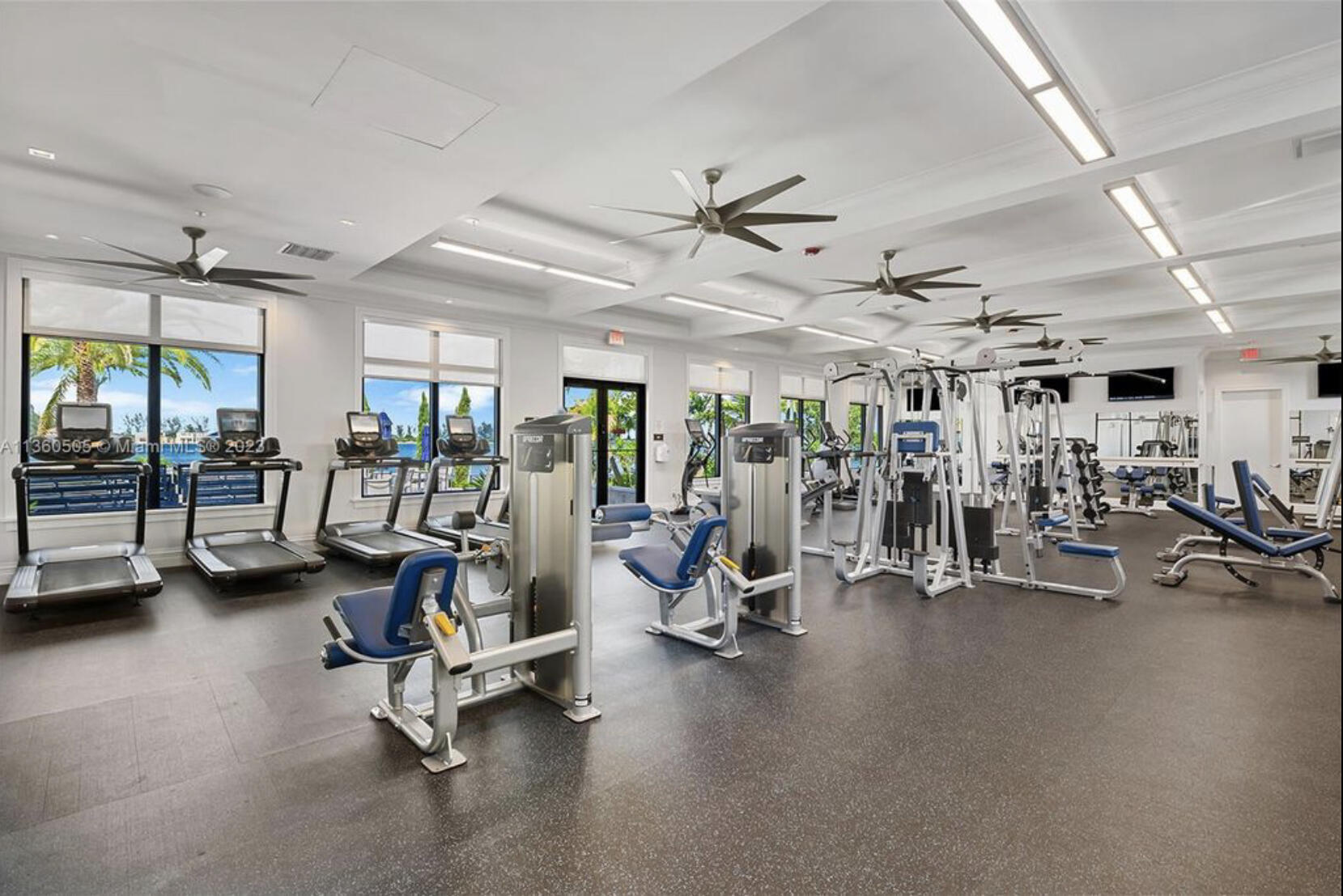 Parkland Bay 183-49 B - Residential