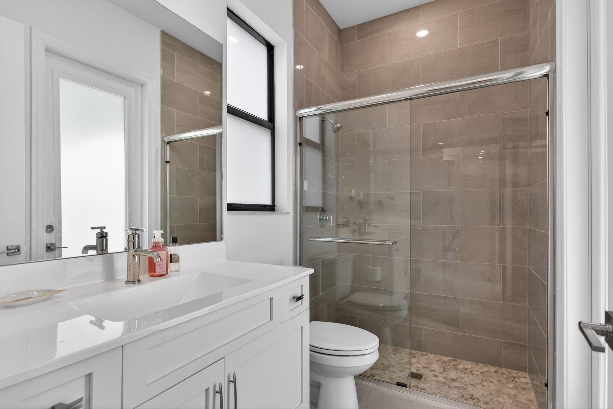 Parkland Bay 183-49 B - Residential