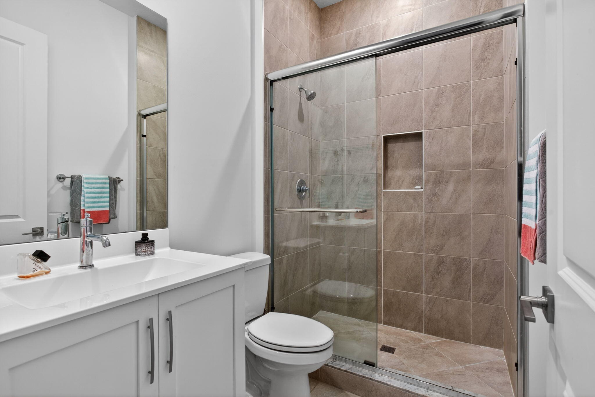 Parkland Bay 183-49 B - Residential