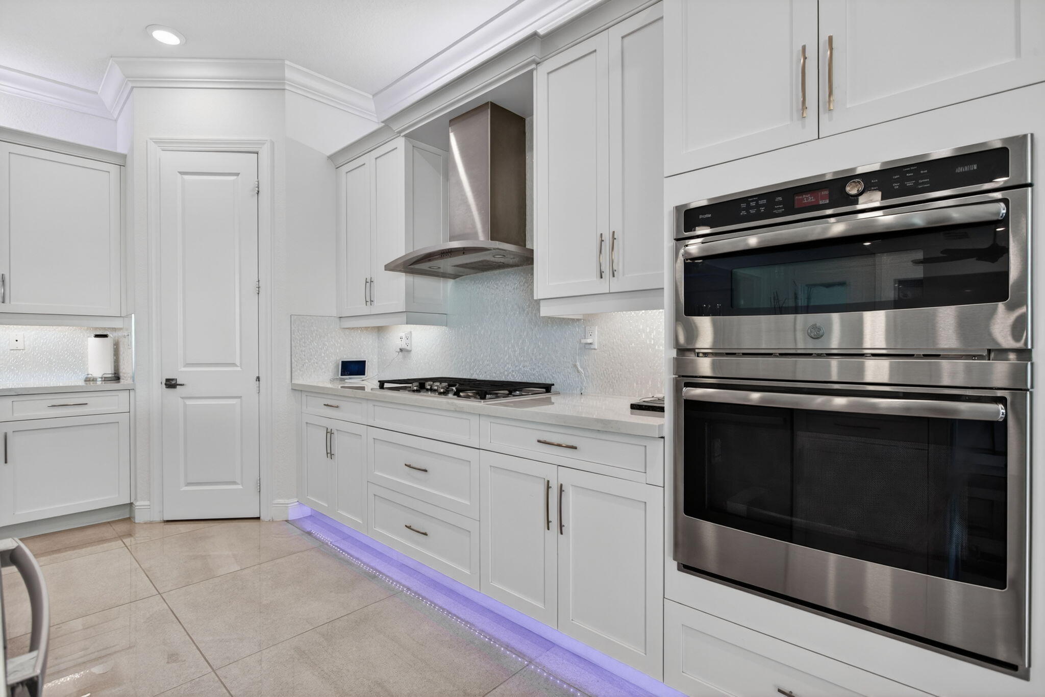 Parkland Bay 183-49 B - Residential