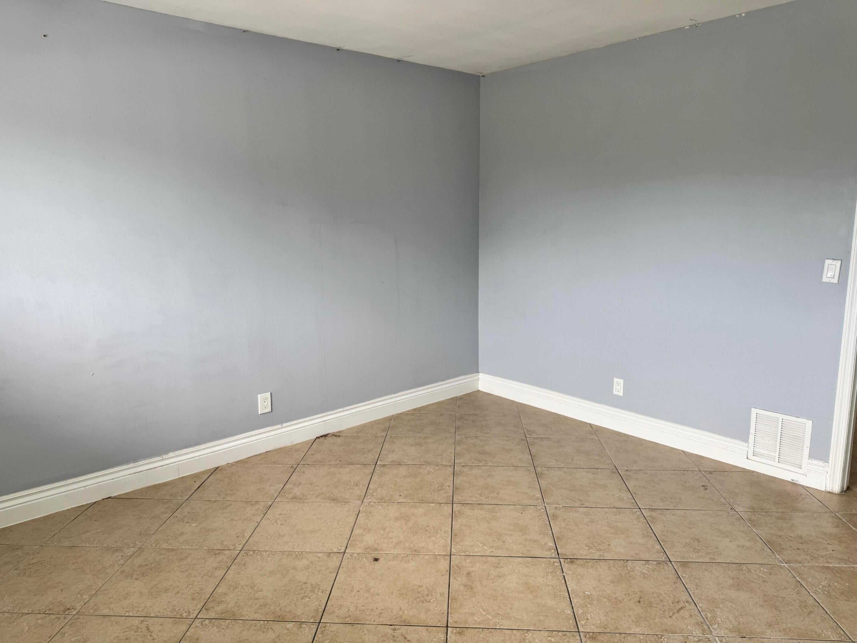 Properties 1829 N A Street 14