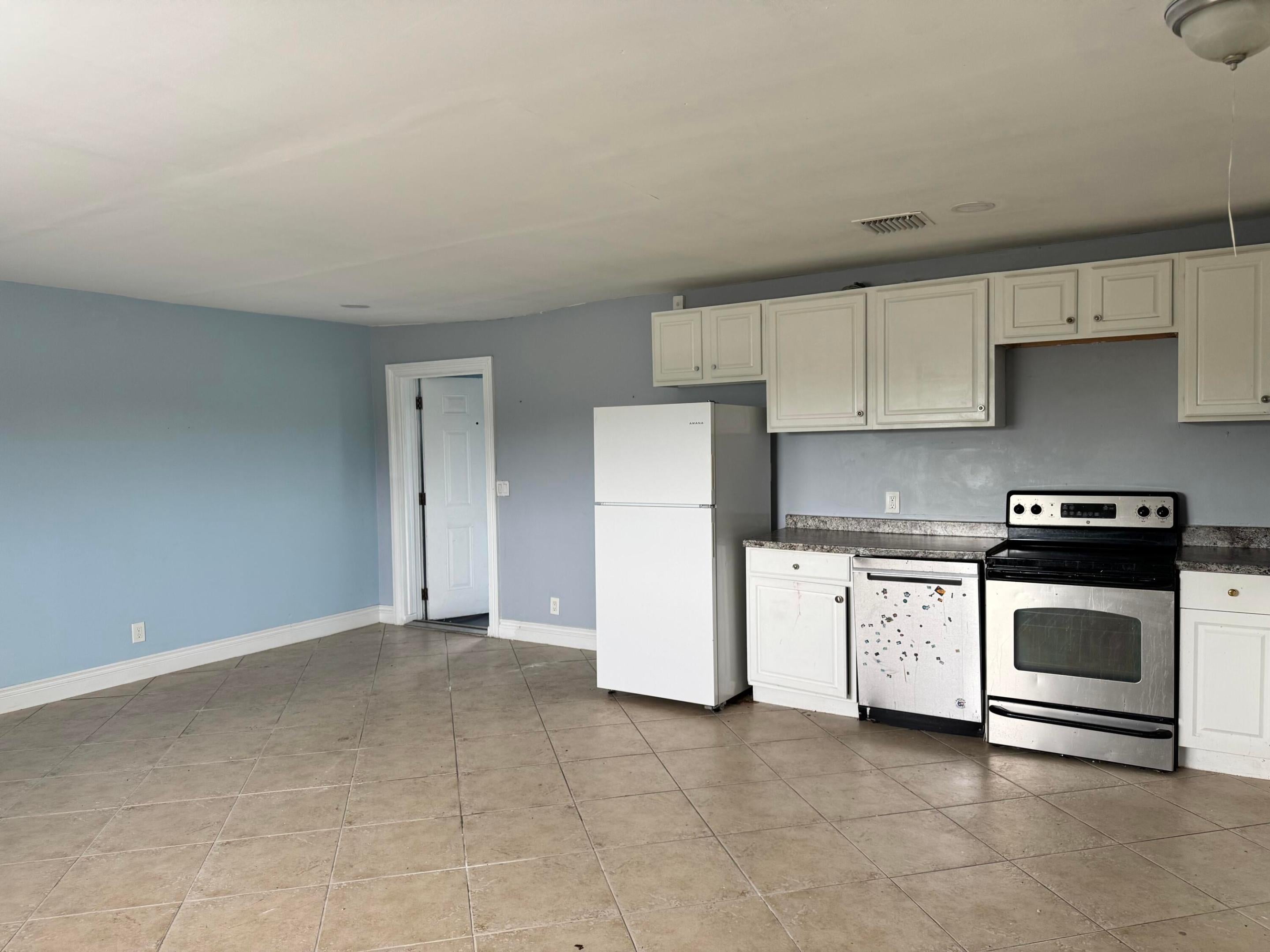 Properties 1829 N A Street 14