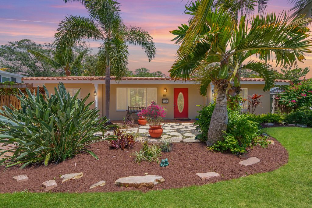 Photo of 1111 SW 5th Street, Boca Raton, FL 33486 (MLS # R10987220)