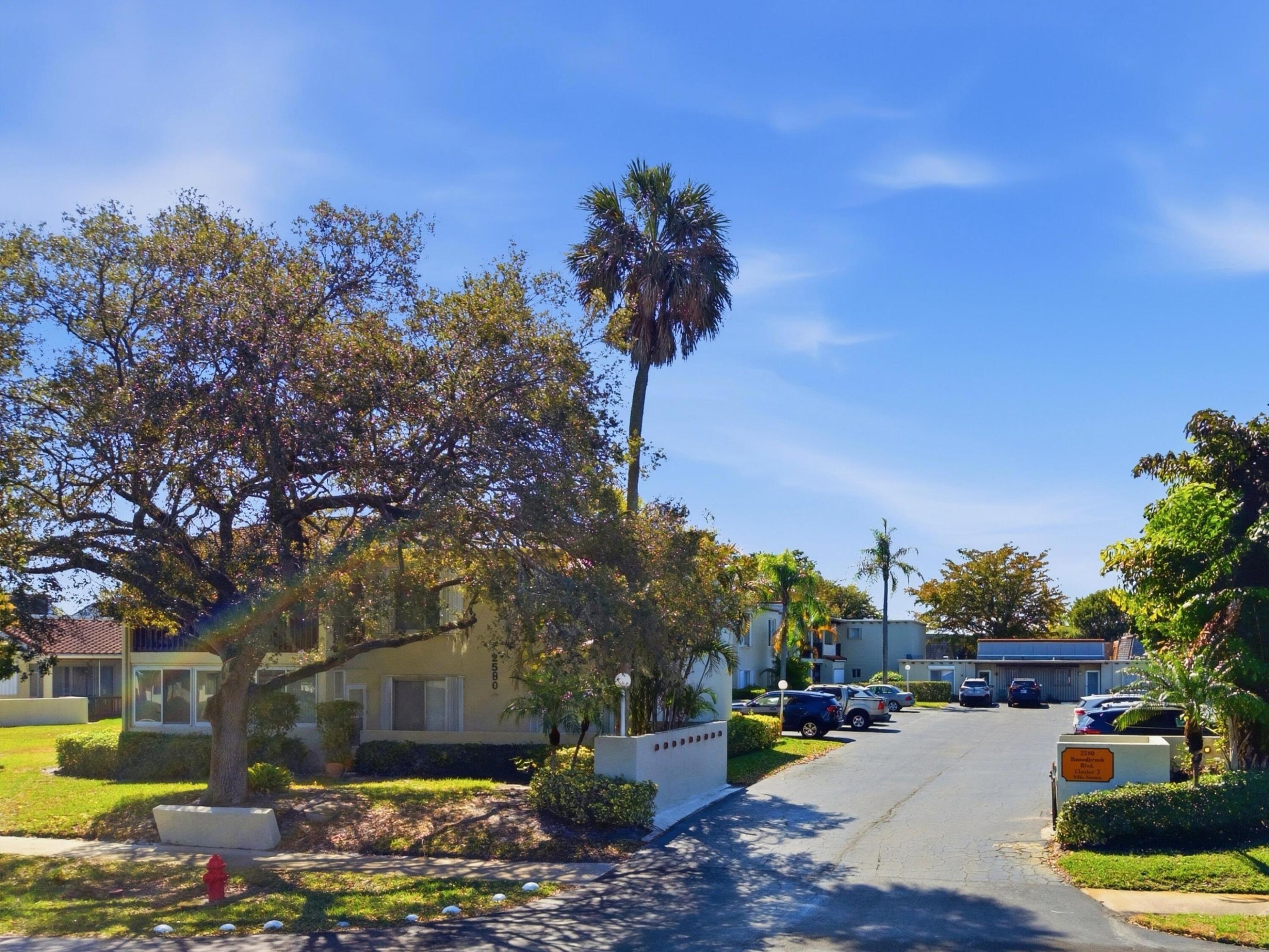 BOUNDBROOK CONDO S - Residential