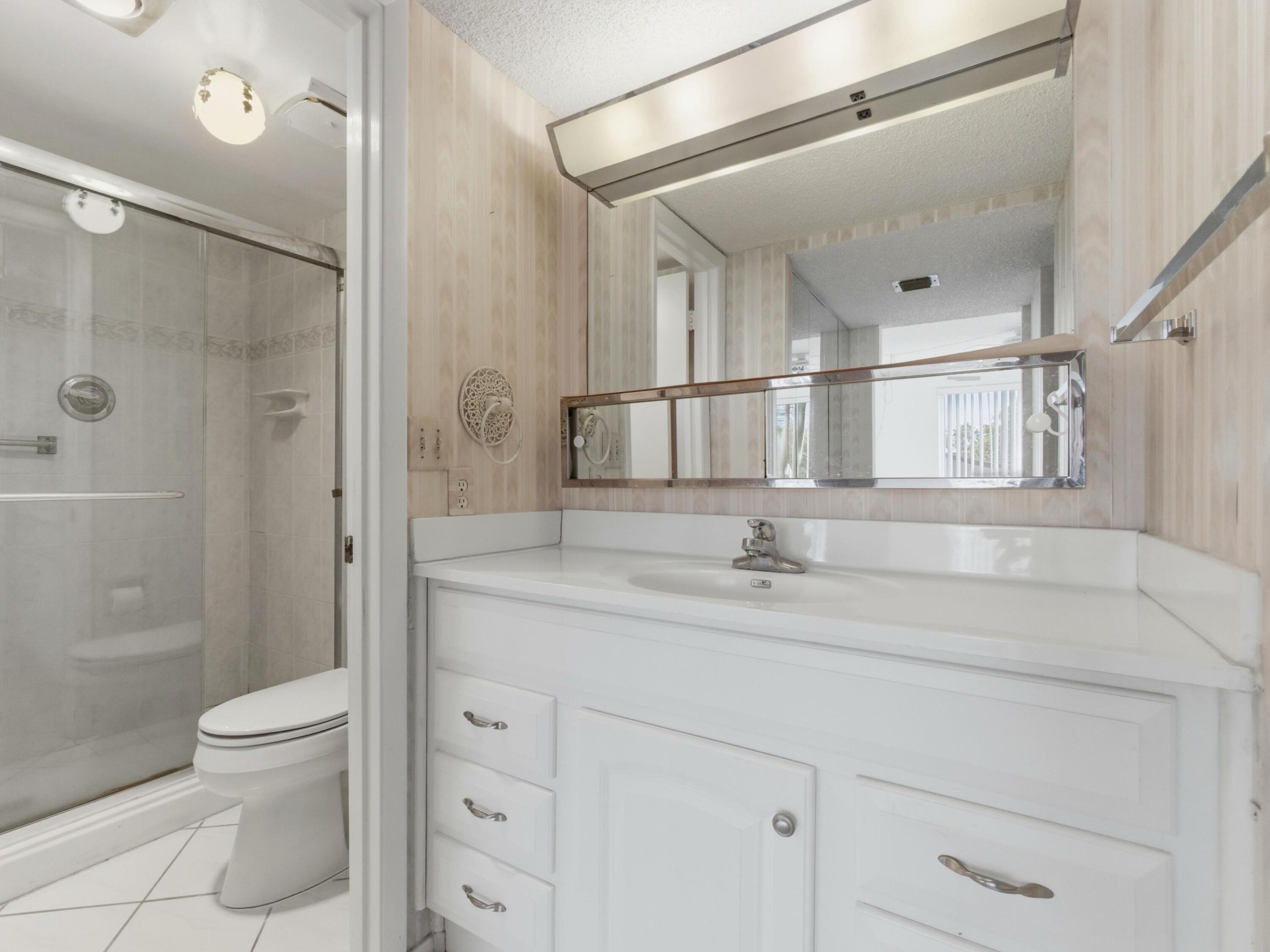 BOUNDBROOK CONDO S - Residential