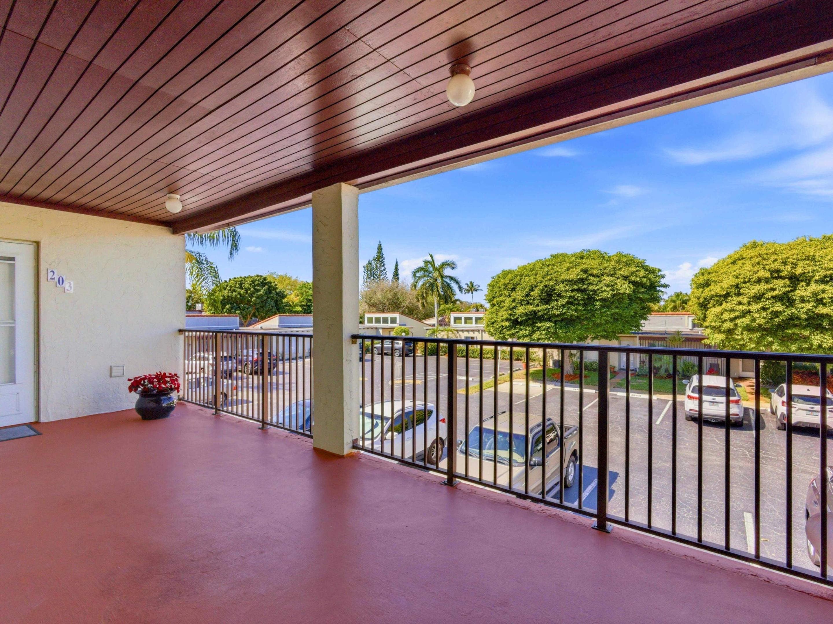 BOUNDBROOK CONDO S - Residential