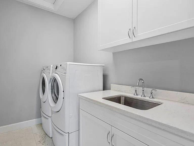 Oaks At Boca Raton - Residential Lease