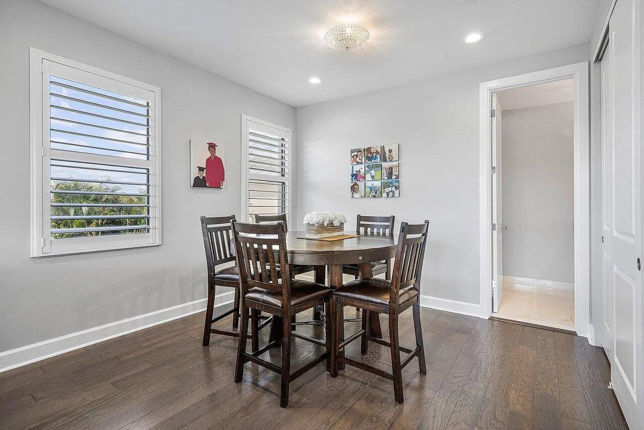 Oaks At Boca Raton - Residential Lease