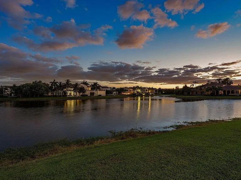 Oaks At Boca Raton - Residential Lease