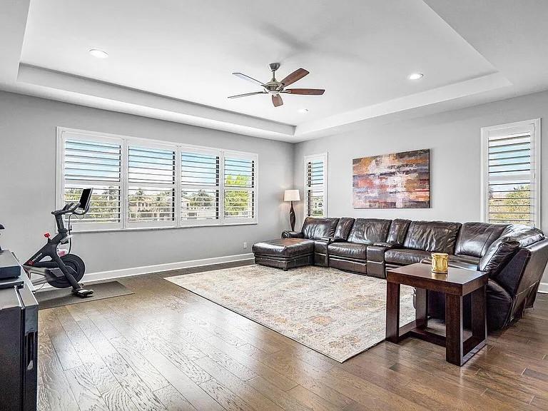 Oaks At Boca Raton - Residential Lease