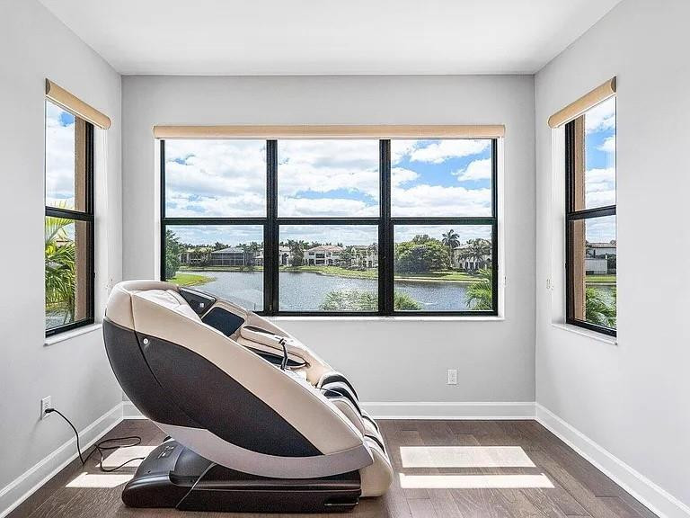 Oaks At Boca Raton - Residential Lease