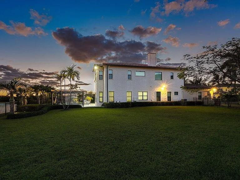 Oaks At Boca Raton - Residential Lease