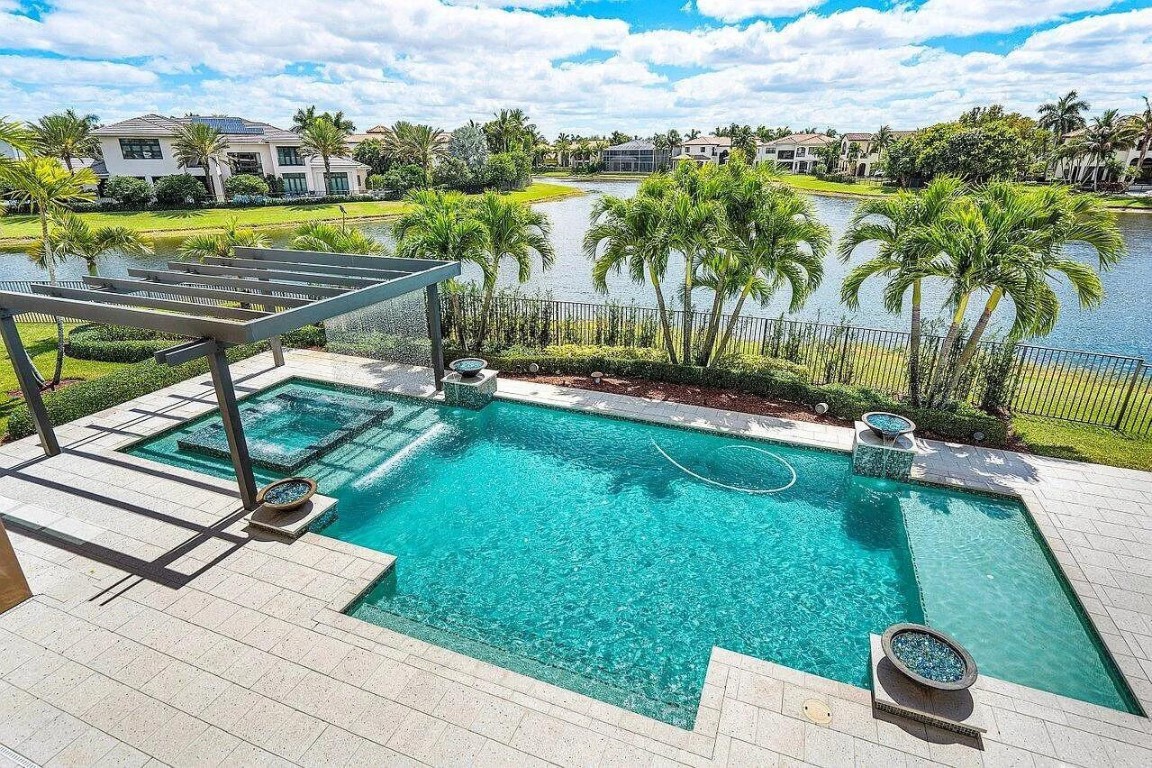 Oaks At Boca Raton - Residential Lease