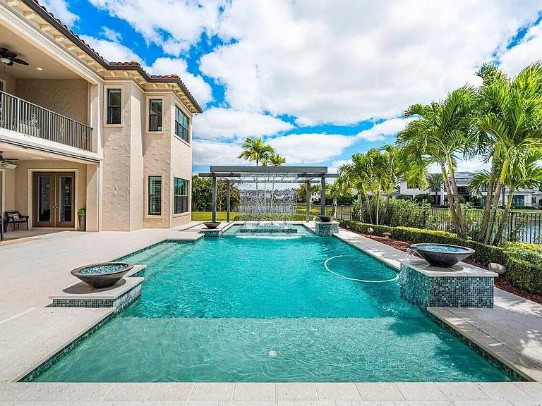 Oaks At Boca Raton - Residential Lease