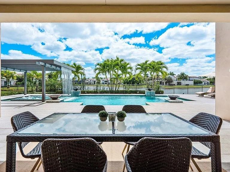 Oaks At Boca Raton - Residential Lease