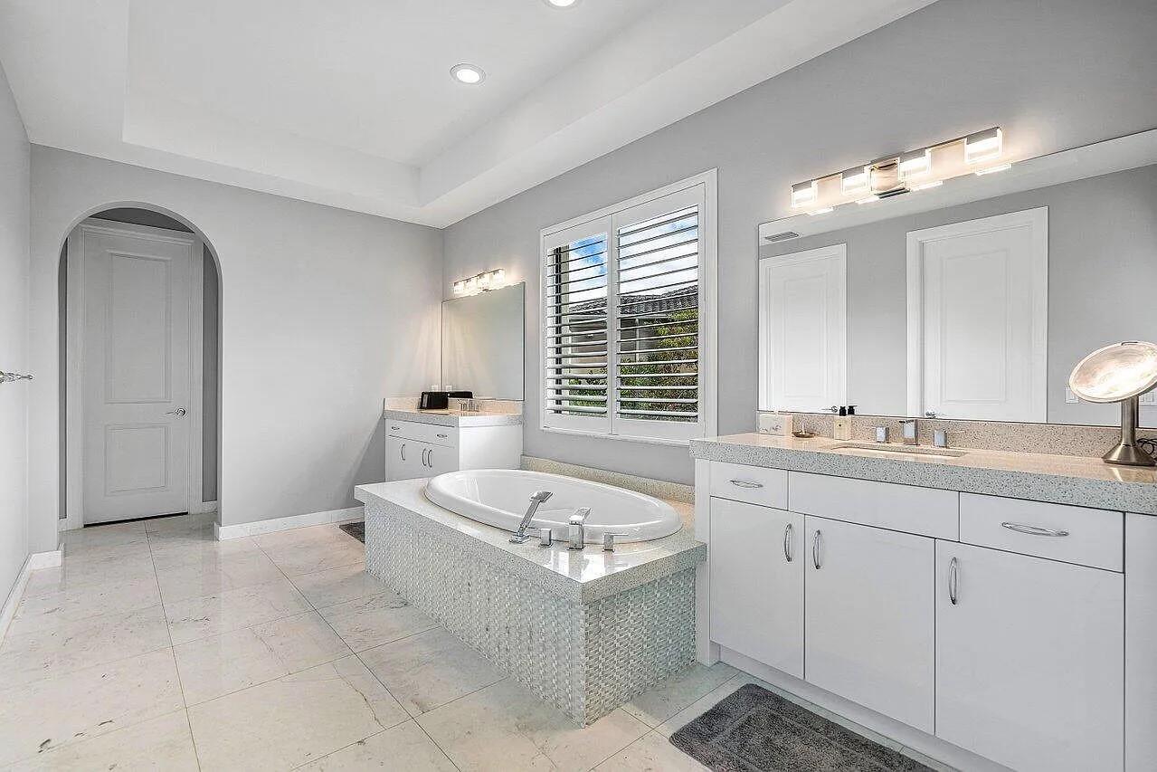 Oaks At Boca Raton - Residential Lease