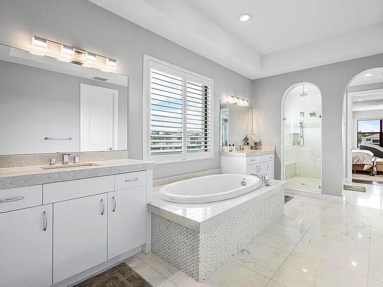 Oaks At Boca Raton - Residential Lease