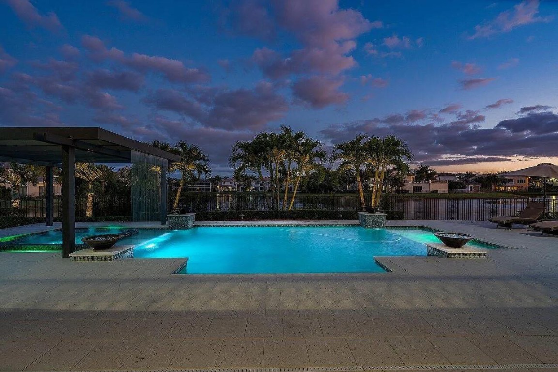 Oaks At Boca Raton - Residential Lease