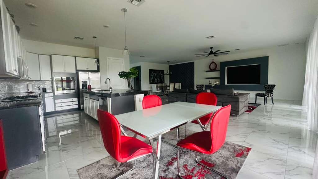 CRESSWIND PALM BEACH - Residential