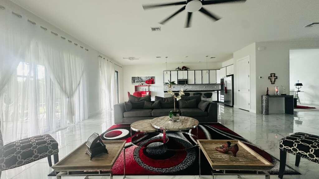 CRESSWIND PALM BEACH - Residential