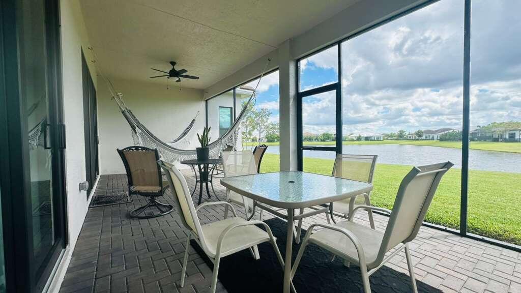 CRESSWIND PALM BEACH - Residential