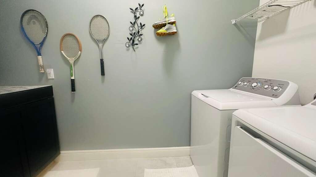 CRESSWIND PALM BEACH - Residential