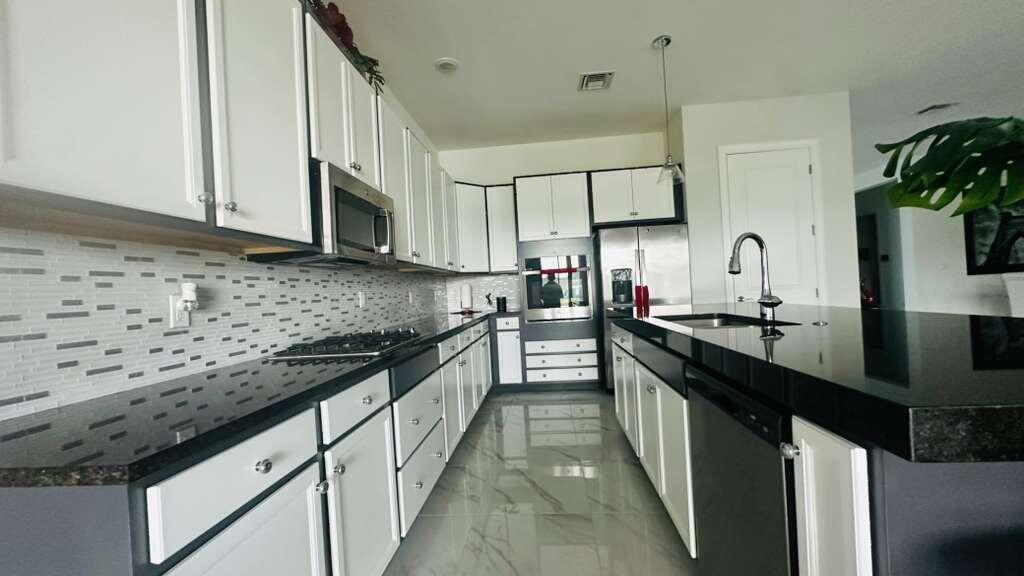 CRESSWIND PALM BEACH - Residential