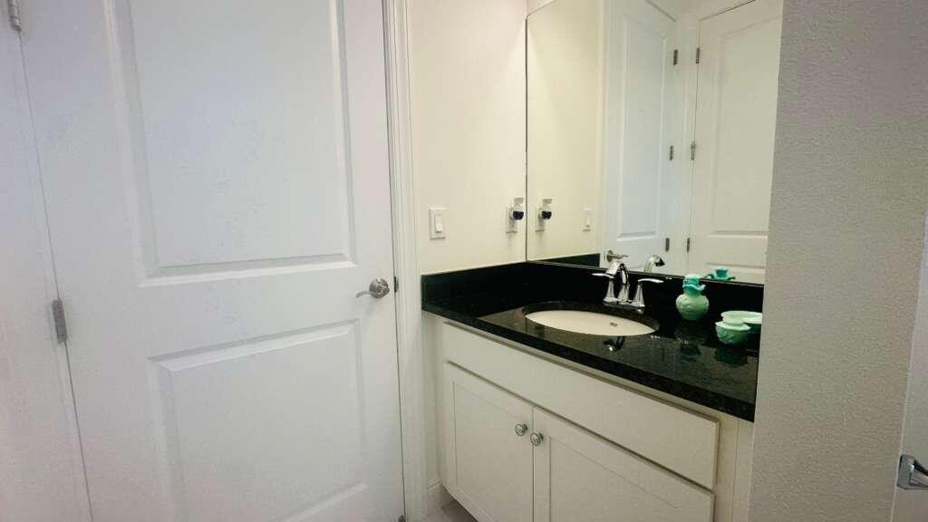 CRESSWIND PALM BEACH - Residential