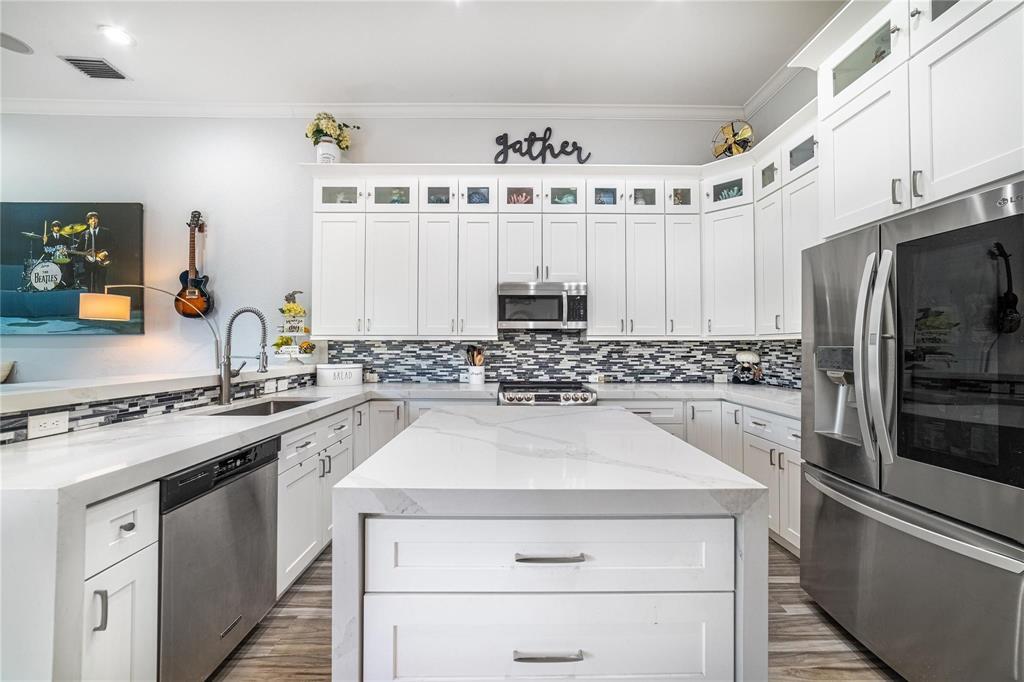 WYNDHAM LAKES WEST - Residential