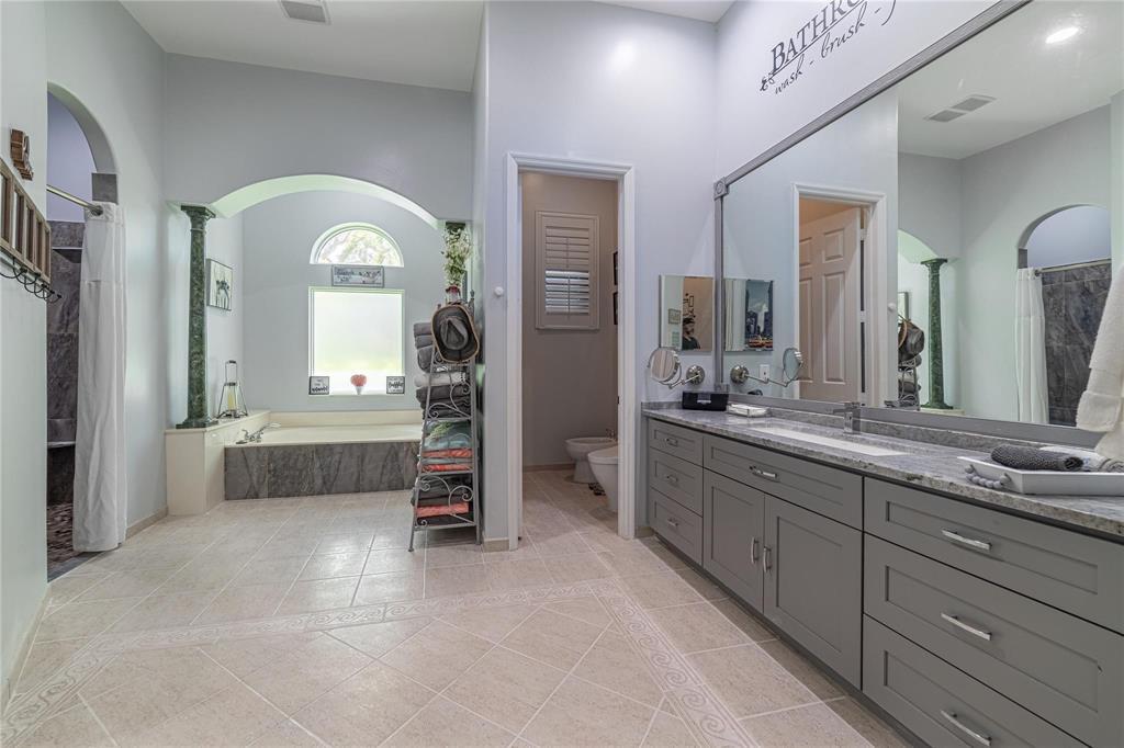 WYNDHAM LAKES WEST - Residential