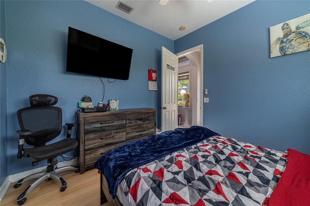 WYNDHAM LAKES WEST - Residential