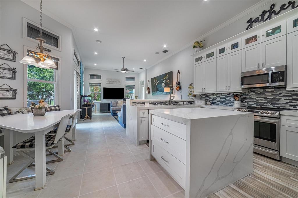 WYNDHAM LAKES WEST - Residential