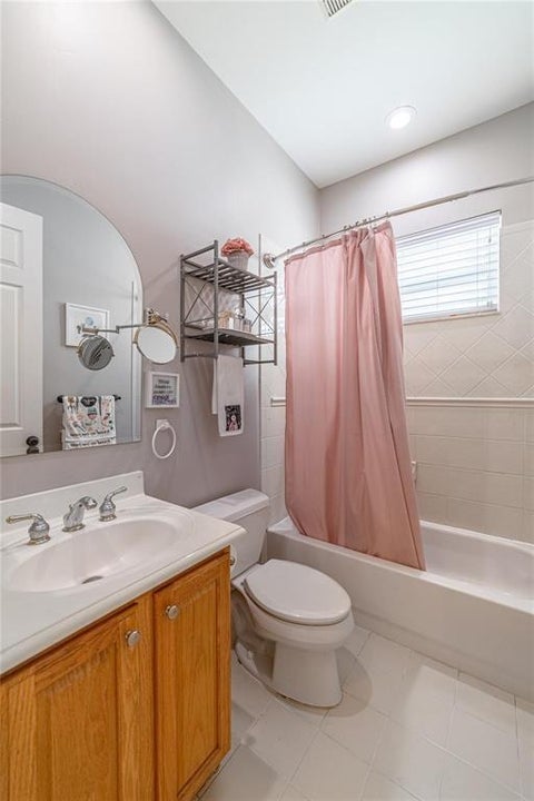 Tiny photo for 12307 NW 49th Street, Coral Springs, FL 33076 (MLS # B26013570)