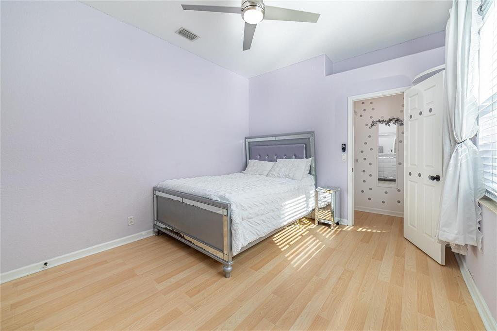 WYNDHAM LAKES WEST - Residential